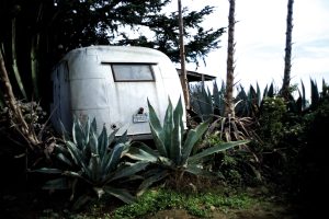 Hollywood-Hills-Jerome-Isma-ae-Bild-artig