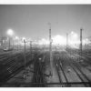 Ausblick auf den Münchener Hauptnahnhof, schwarzweiss Fotografie bei Nacht