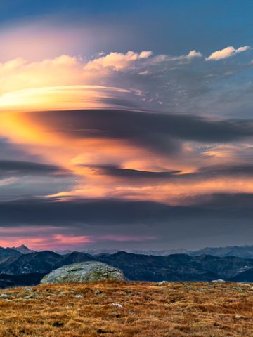 Das Bild »The Arrival II« von Roland Wagner