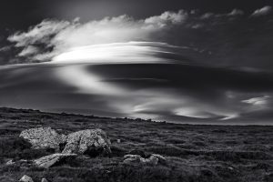 The Cloud II (S/W) Das Bild »The Cloud (S/W)« von Roland Wagner