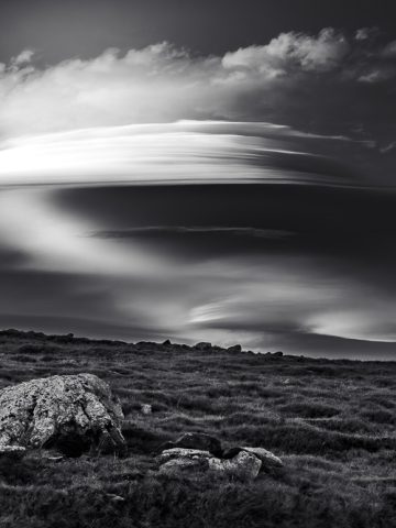 Das Bild »The Cloud (S/W)« von Roland Wagner