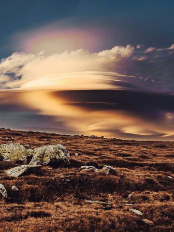 Das Bild »The Cloud (dramatic version)« von Roland Wagner